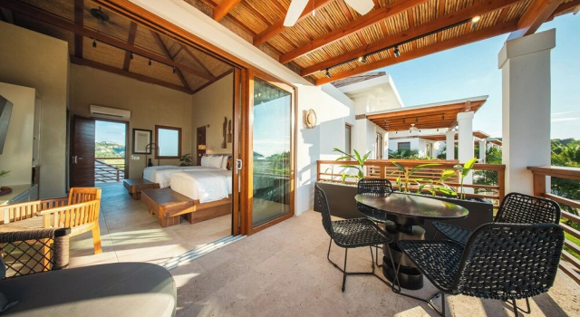 Двухместный номер Deluxe Las Verandas Hotel & Villas