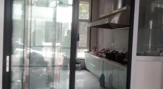 Pingyi Xinmeng Hotel, Prenota Hotel Hotel a Shandong con parcheggio, Parcheggio