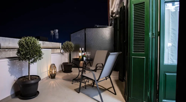 Люкс с балконом Pandrosos Divine Suites