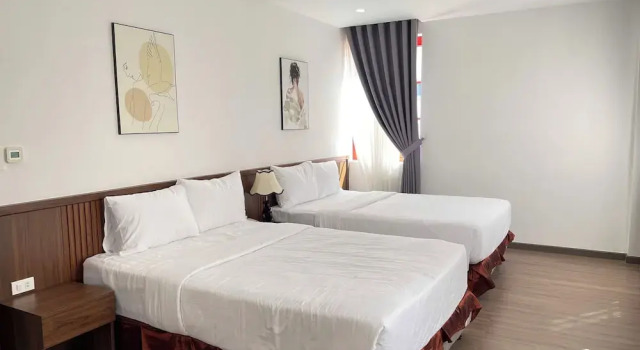 Четырёхместный семейный номер Standard с видом на внутренний двор Kien Hotel