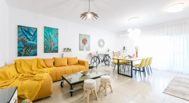 Апартаменты Grand Lux Apartment