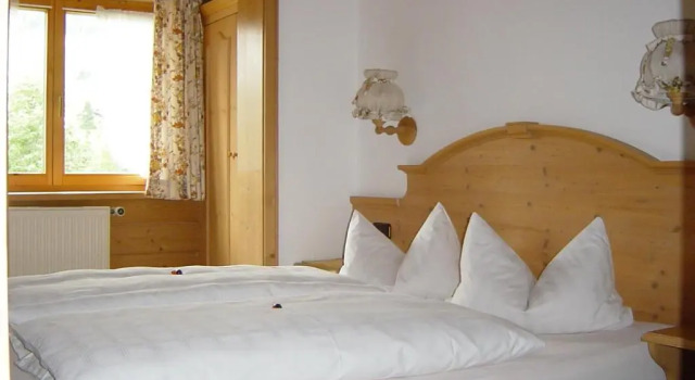 Апартаменты Gästehaus Tannegg