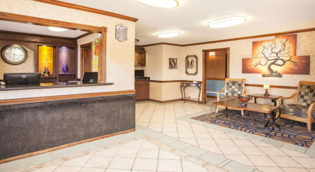 Super 8 Van Buren, Varaa Hotelli  
