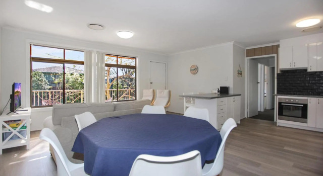Barralong Beach House, Забронировать Отель Хокс-Нест Port Stephens