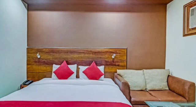 Oyo 24171 Hotel Meridian, Book Hotel Jamshedpur Jharkhand