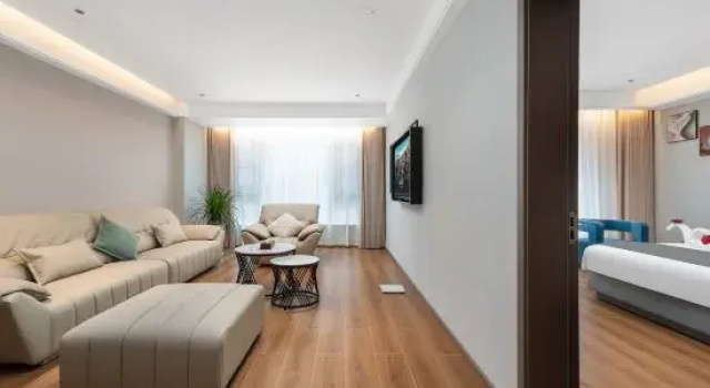 Люкс Premier LouHu Hotel (Anshun College Anshun Louhu Ecological Park)