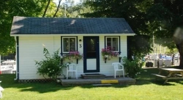Bayfield River Cottage Colony & Marina Inc., Rezervați Casă de vacanță Bayfield 