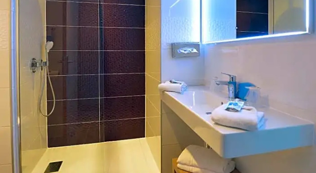 Номер Superior Kyriad Montpellier Est - Lunel