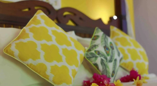Kirana Homestay - Sunshine Bungalow, Rezerwuj Hotel Hotele w Amlapura z parkingiem, Parking