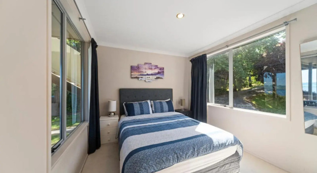 Lakeside Vistas Magic - Rainbow Point Home, Buchen Sie Hotel Hotels in Nordinsel mit Parkplatz, Parkplätze