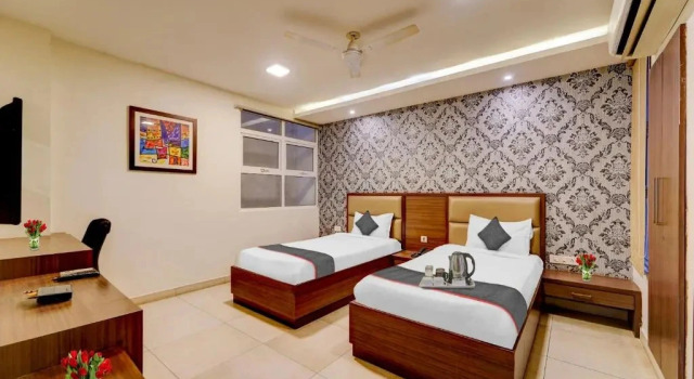 OYO Townhouse 1116 Kinglive Stays, Забронировать Отель Отели штата Тамилнада 4 звезды, 4*