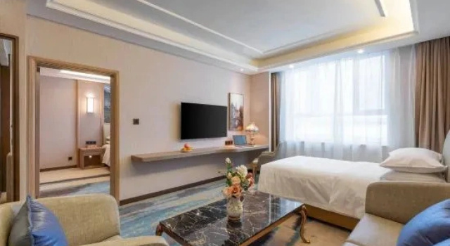 Двухместный люкс Deluxe Vienna International Hotel (Urumqi Wanda High-speed Railway Station)