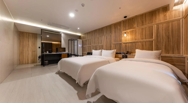 Двухместный номер Deluxe Brown Dot Hotel Seosan