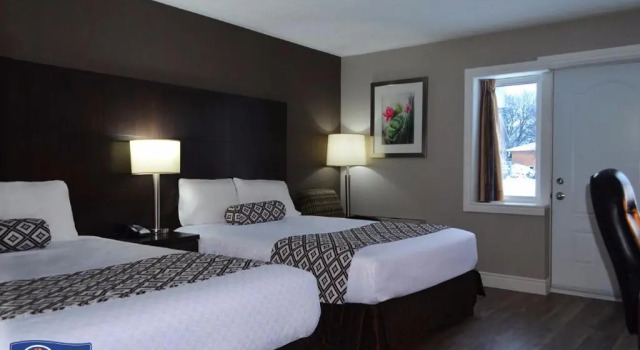 Четырёхместный номер Standard Travellers Inn