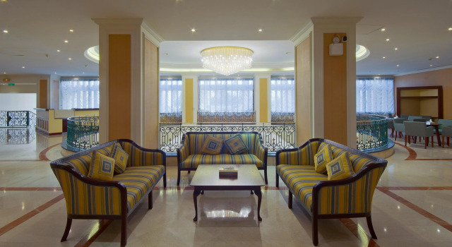 Holiday Inn Jeddah Al Salam, Buchen Sie Hotel Hotels in Provinz Mekka mit Parkplatz, Parkplätze