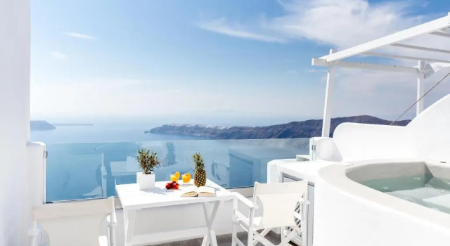 Люкс с видом на горы Unique Suites