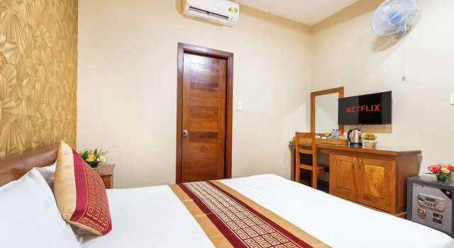 Номер Superior Sai Gon Airport Hotel