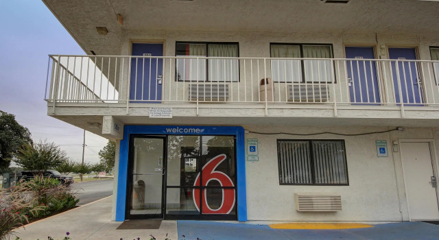 Motel 6-San Marcos, TX, Buchen Sie Motel San Marcos Texas Hill Country