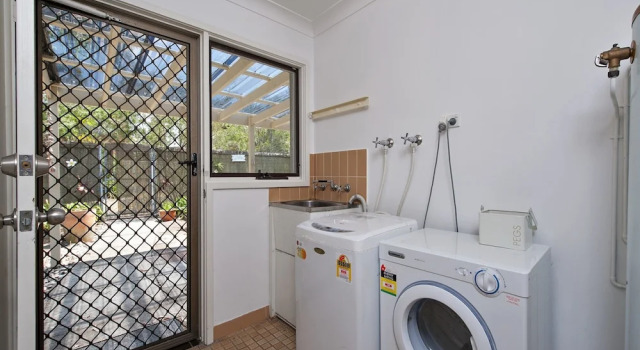 Beach House, 5 Gretel Close
