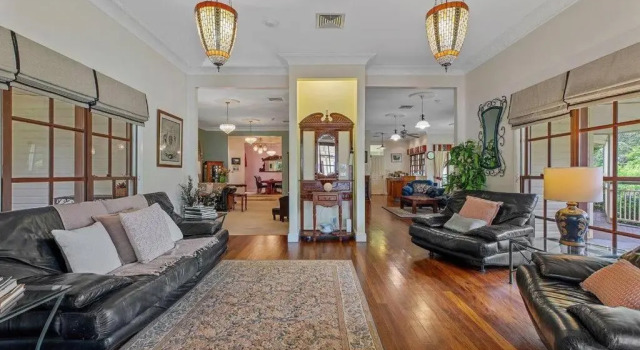 Grand Queenslander for Large Groups 5 mins to Maleny and Montville, Réserver Hôtel Montville 