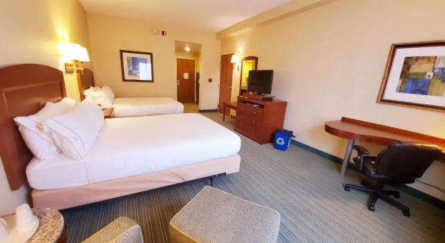 Четырёхместный номер Standard Beach Boutique Hotel