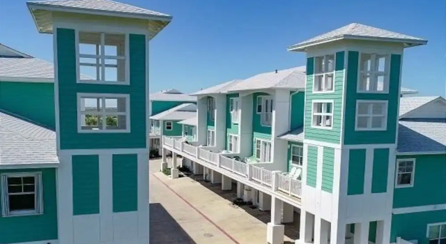 Heaven On Eleventh 3 Bedroom Condo