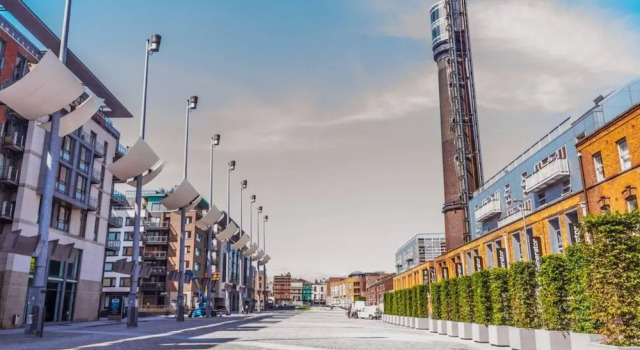 Stylish 2 Bedroom Smithfield Flat With Balcony
