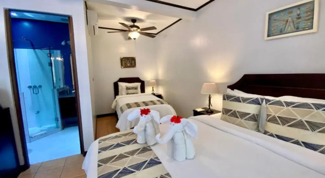 Трёхместный номер Standard Hotel Playa Espadilla & Gardens