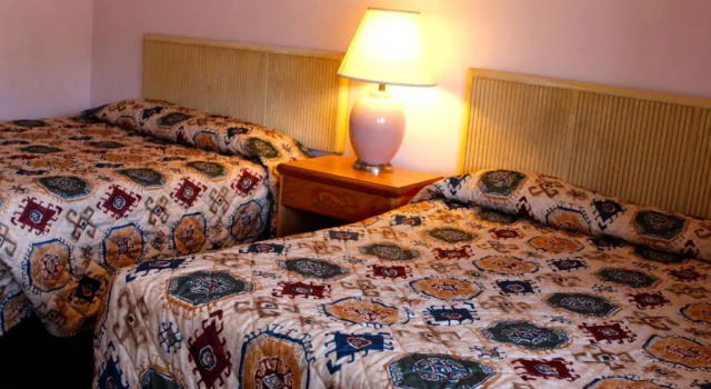 Четырёхместный номер Standard Homestead Motel