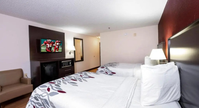 Четырёхместный номер Superior Red Roof Inn Knoxville Central - Papermill Road