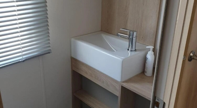 The Sea Breeze - Captivating Caravan in Camber, Забронировать Дом для отпуска Виллы Исторического графства Суссекса, Вилла