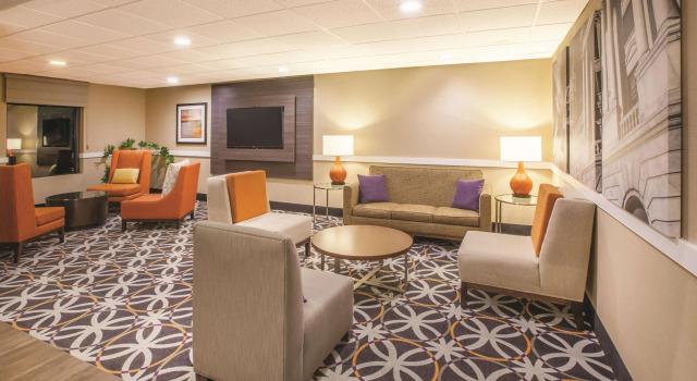 La Quinta Inn & Suites by Wyndham Mechanicsburg - Harrisburg