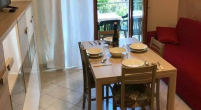 Renovated Flat Near the Main Avenue