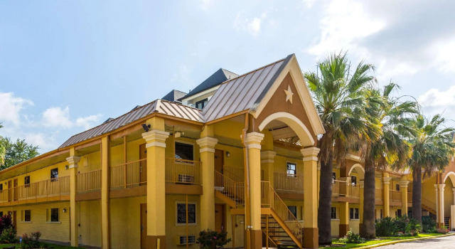 Rodeway Inn & Suites, Забронировать Мини-отель Мини-отели Беллэйр, Мини-отель