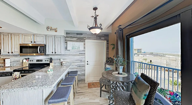 Stylish Gulf-front Getaway - Heated Pool & Hot Tub 2 Bedroom Condo, Buchen Sie Ferienwohnung Padre Island USA
