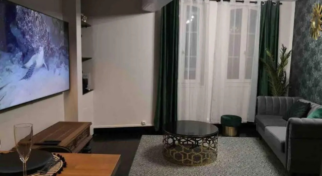 Loveroom La Parenthèse d ‘Auxerre, Rezerwuj Hotel Auxerre 