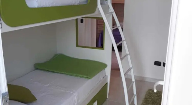 Четырёхместный номер Standard B&B LADY JOLANDA