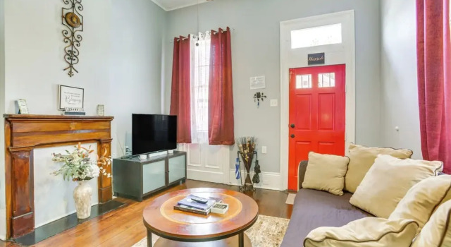 Коттедж Walk to Magazine St: Nola House in Irish Channel!
