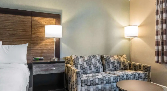 Номер Standard Clarion Inn Belle Vernon