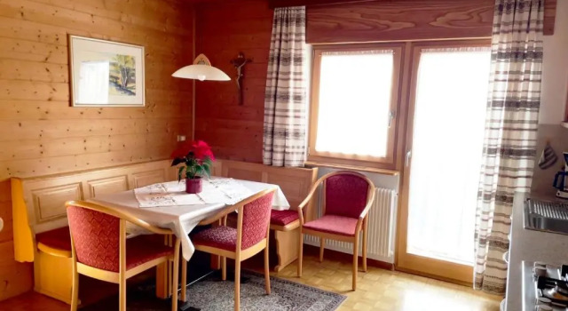Апартаменты с балконом Residence Lastei