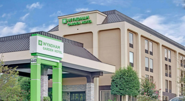 Wyndham Garden Charlotte Airport Southeast, Забронировать Апарт-отель Отели Шарлотте с парковкой, Парковка