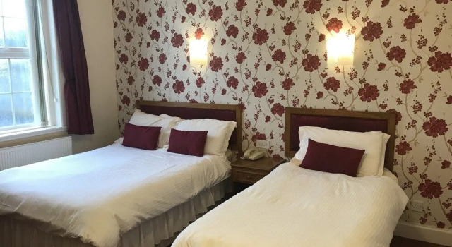 The Elgin Hotel, จอง โรงแรม ดันเฟิร์มลิน ไฟฟ์