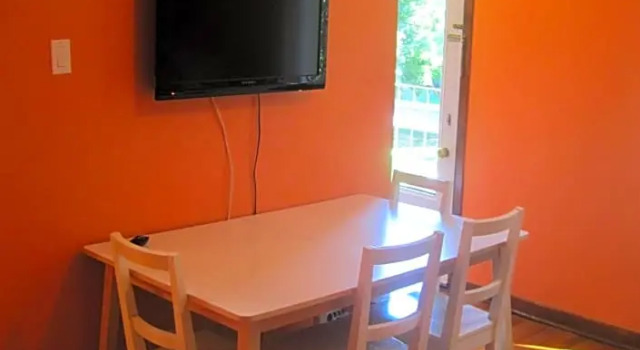Студия Ottawa Backpackers Inn