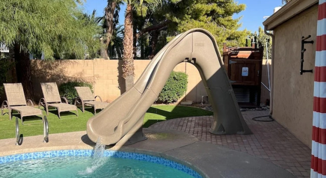 Коттедж Casa Del Mar 4 Bedroom Home by RedAwning