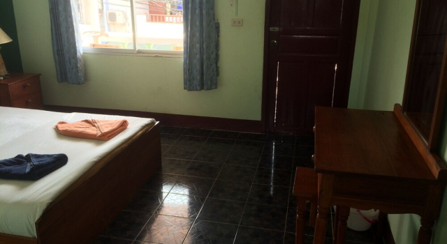 Двухместный номер Standard Baan Talay Guesthouse & Dormitory