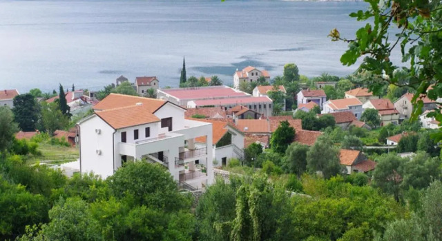 Семейный номер Standard Villa Risan Apartments