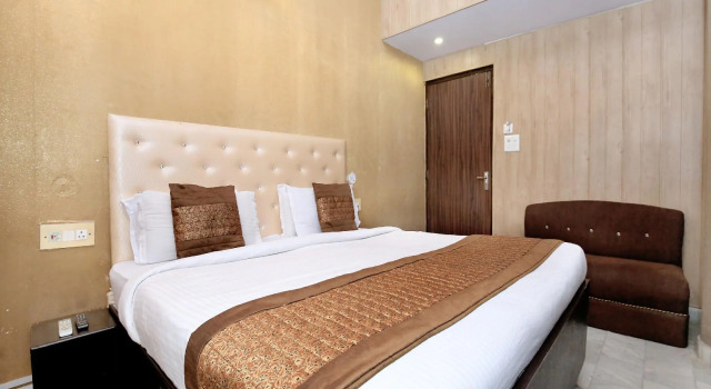 OYO 966 Hotel Sallow International, Забронировать Отель Амритсар штат Пенджаб
