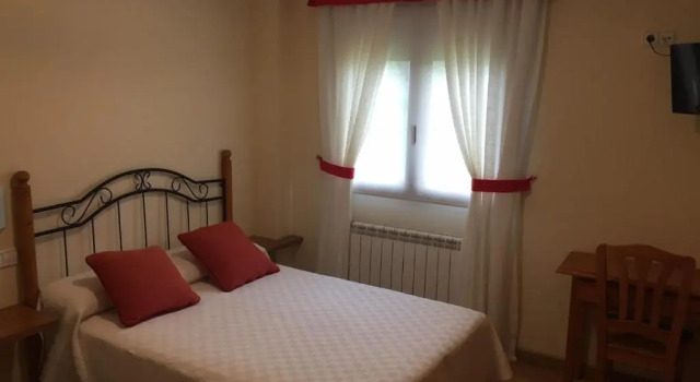 Двухместный номер Standard с красивым видом из окна Hostal Santa Baia