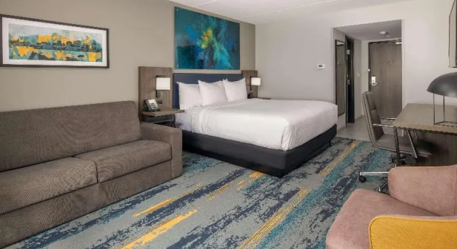 Двухместная студия La Quinta Inn & Suites by Wyndham Spokane Downtown