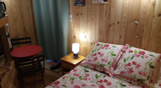 Cabane Dans Les Arbres - Le Nid Dans Le Chêne, Prenota Hotel Saint-Thomas-de-Courceriers 